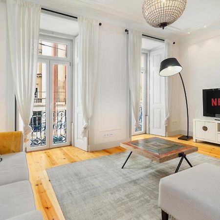 Whome Luxury Stay In Prime Location W/ Ac, Lift & Private Patio Lisbon Exterior photo