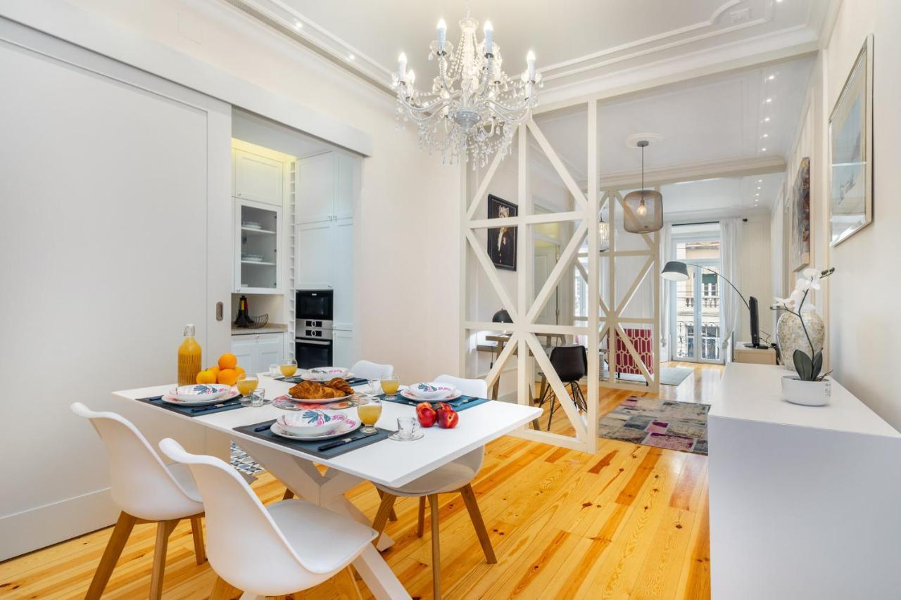 Whome Luxury Stay In Prime Location W/ Ac, Lift & Private Patio Lisbon Exterior photo