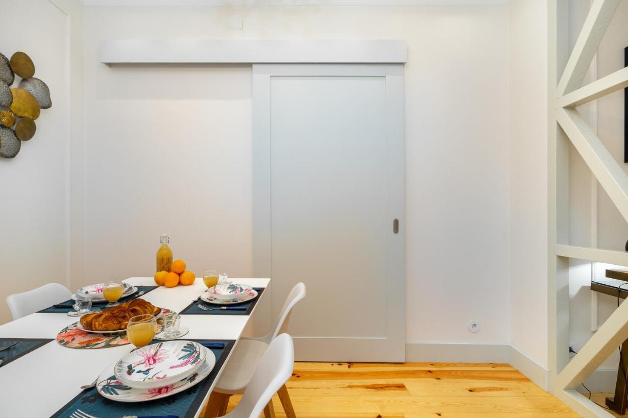 Whome Luxury Stay In Prime Location W/ Ac, Lift & Private Patio Lisbon Exterior photo