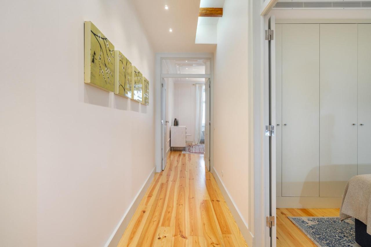 Whome Luxury Stay In Prime Location W/ Ac, Lift & Private Patio Lisbon Exterior photo
